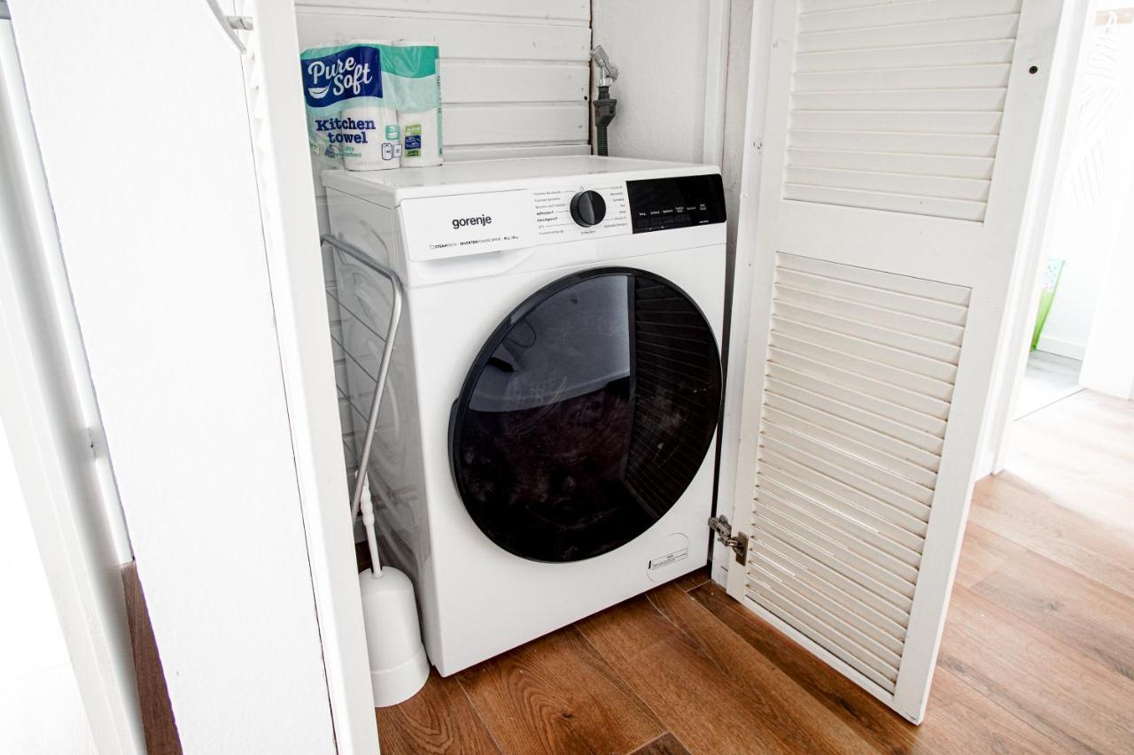 Homefy Bright And Cozy Holiday Apartment - Washer & Dryer - Free Parking Essen Exterior photo